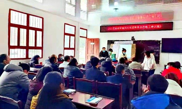 四川苍溪 寒冬给农民工送上“三温暖”套餐，劳动技能培训暖人心